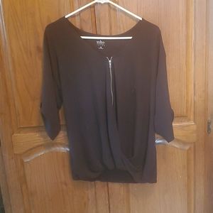 New York and Co quarter sleeve blouse